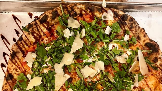 Romantica Pizza.